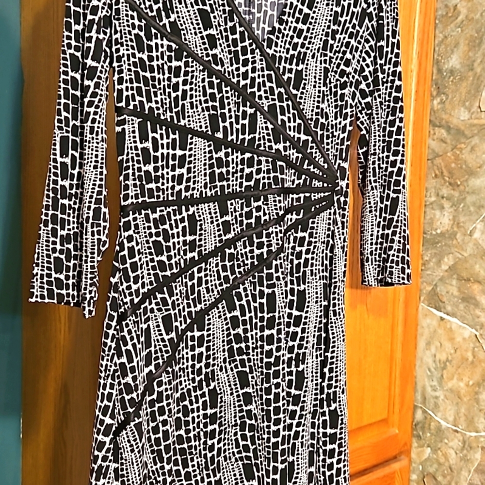 Black&white dress